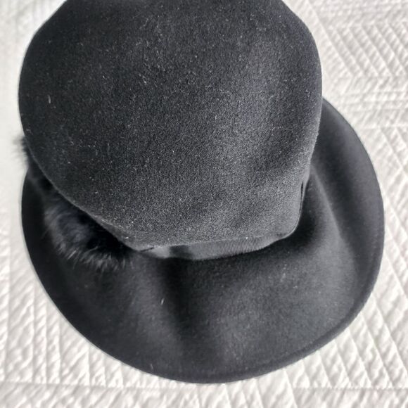 Laura Tyler 100% wool lady\'s black hat main image 10